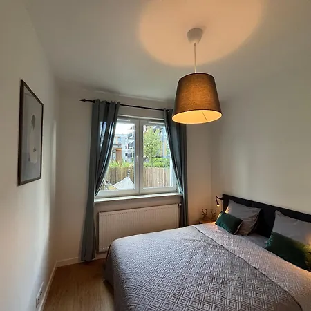 Wiślany Mokotów Z Ogródkiem I Parkingiem Apartamento Varsóvia