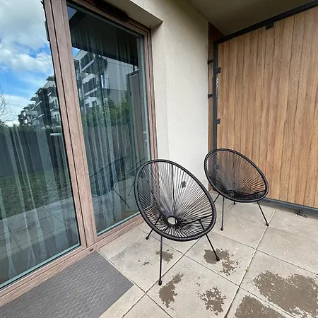 Wiślany Mokotów Z Ogródkiem I Parkingiem Apartamento Varsóvia