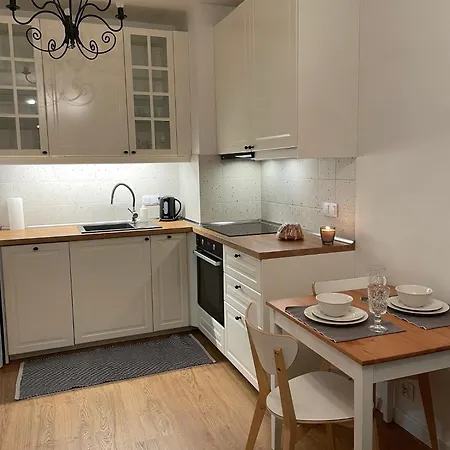 Wiślany Mokotów Z Ogródkiem I Parkingiem Apartamento *